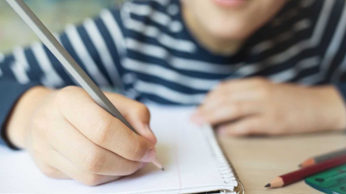 Kenapa Anak Sulit Memahami Instruksi? Ini Cara Melatihnya dengan Sabar Kenapa Anak Sulit Memahami Instruksi? Ini Cara Melatihnya dengan Sabar