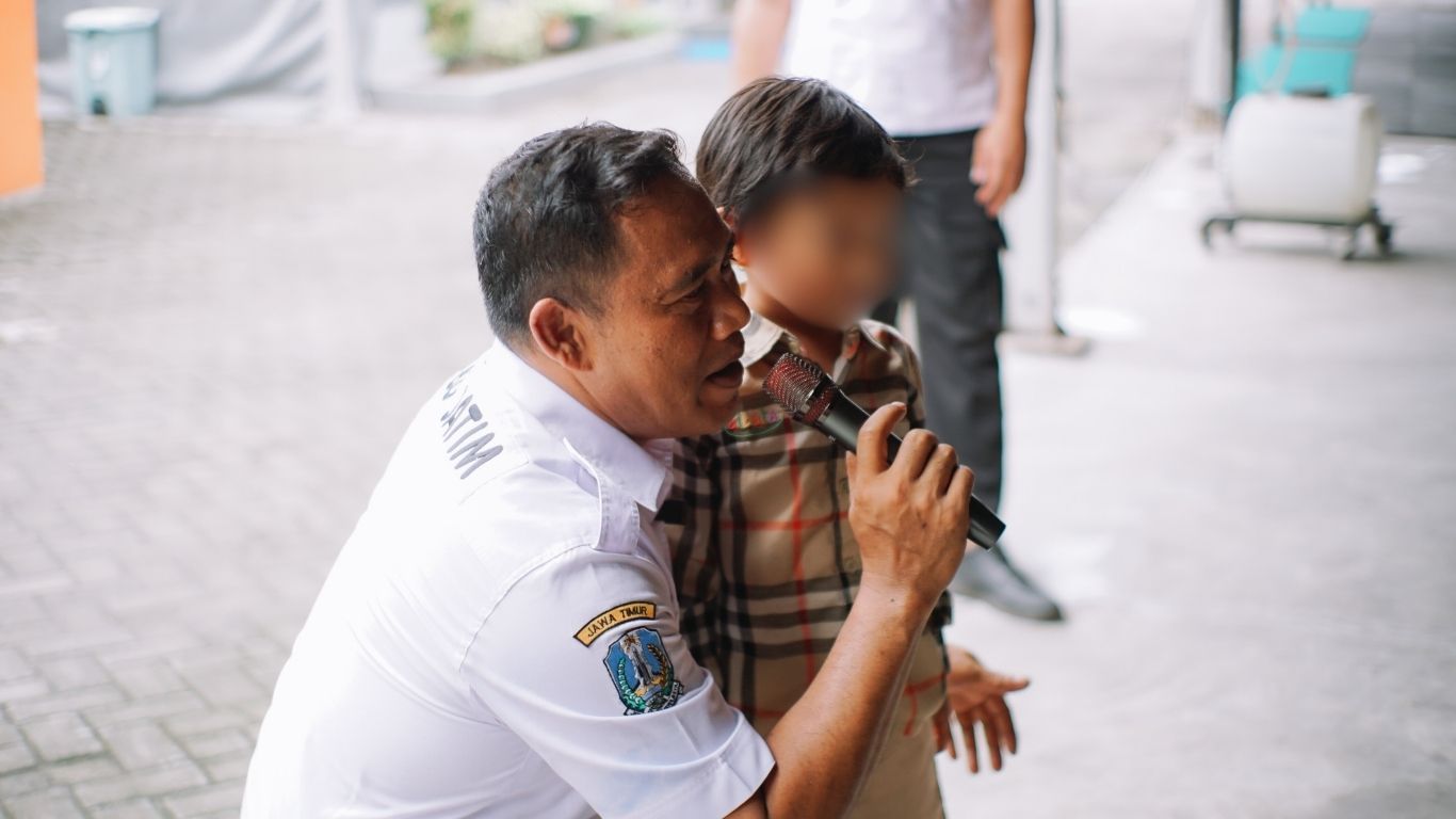 Menumbuhkan Rasa Percaya Diri Anak Melalui Dukungan Orang Tua  Menumbuhkan Rasa Percaya Diri Anak Melalui Dukungan Orang Tua