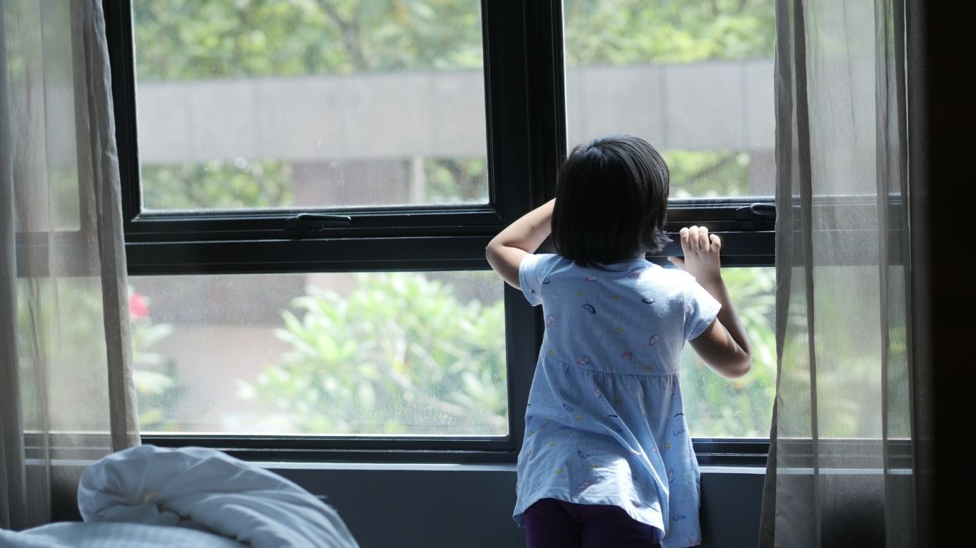 Kebiasaan Orang Tua yang Membuat Anak Tidak Mandiri Kebiasaan Orang Tua yang Membuat Anak Tidak Mandiri